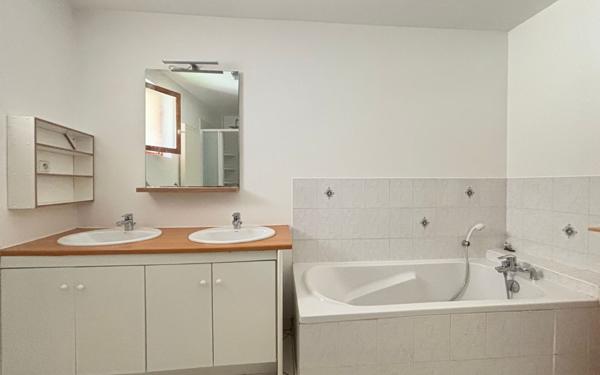 Maison à vendre    4 pièces • 86,57 m2 Saint-Laurent-du-Pont