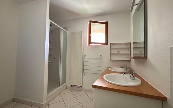 Maison à vendre    4 pièces • 86,57 m2 Saint-Laurent-du-Pont