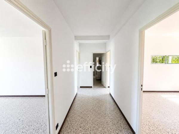 Appartement
         4 pièces
        - 85 m² Exclusivité 230 000 € *