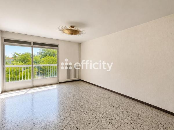 Appartement
         4 pièces
        - 85 m² Exclusivité 230 000 € *