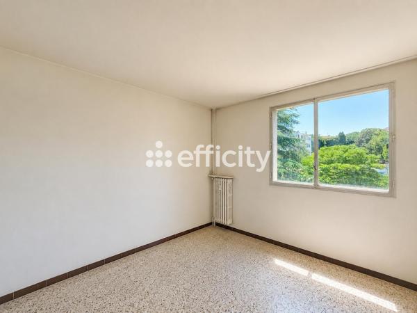 Appartement
         4 pièces
        - 85 m² Exclusivité 230 000 € *