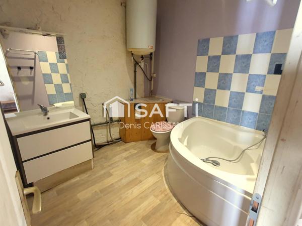 Immeuble: commerce/retauration + appartement - Centre bourg