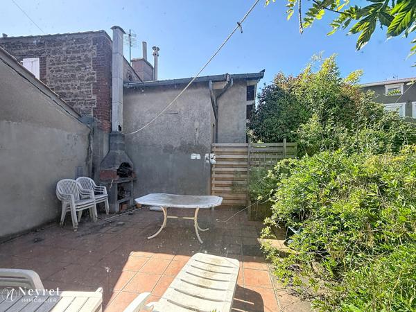 maison st genest lerpt