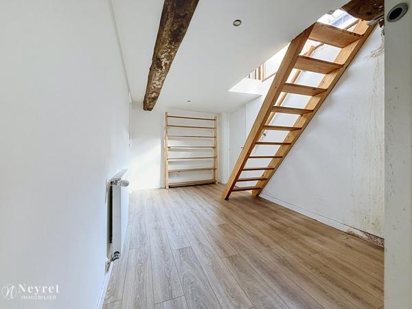 maison st genest lerpt