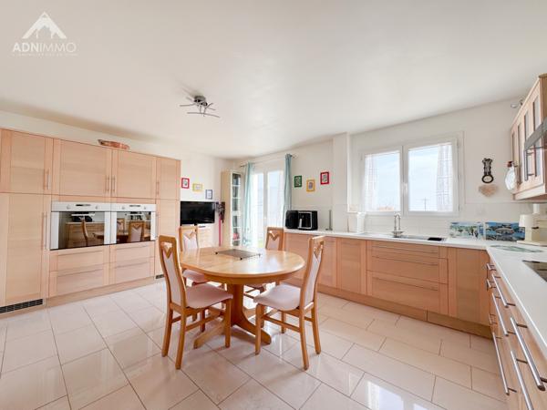 Collonges (01550) Maison 5 Pièces 176 m2