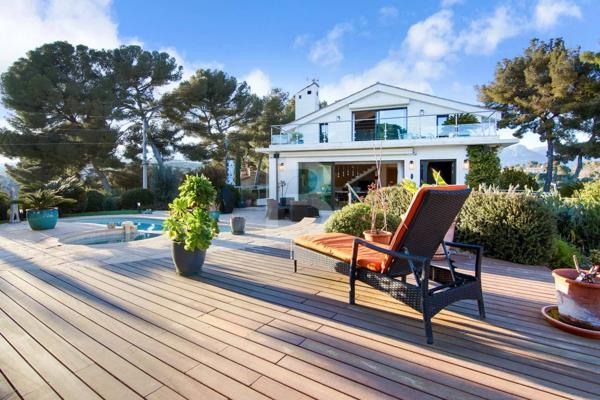 Baisse de Prix - Villa d'exception à vendre Saint-Paul-De-Vence