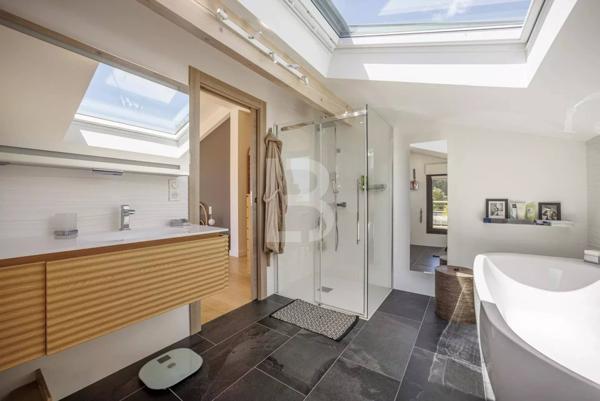 Baisse de Prix - Villa d'exception à vendre Saint-Paul-De-Vence