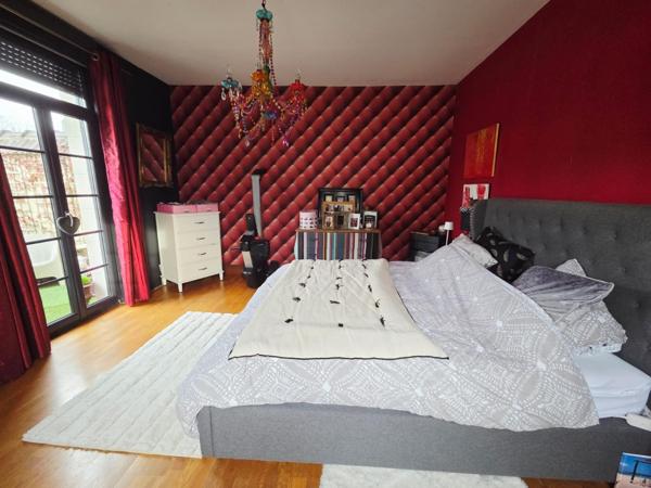 Maison Facade pierre 3 chambres jardin garage