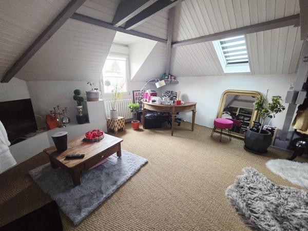 Maison Facade pierre 3 chambres jardin garage