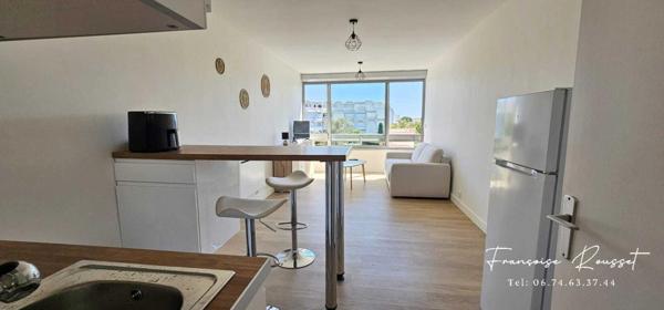 STUDIO MEUBLE + PARKING -