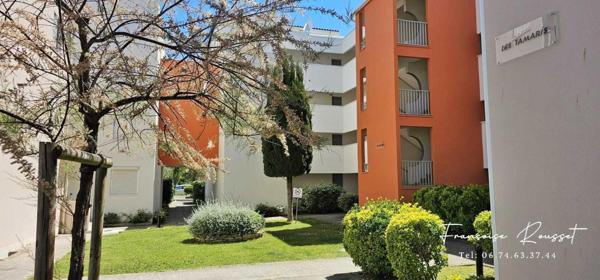 STUDIO MEUBLE + PARKING -
