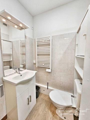 STUDIO MEUBLE + PARKING -