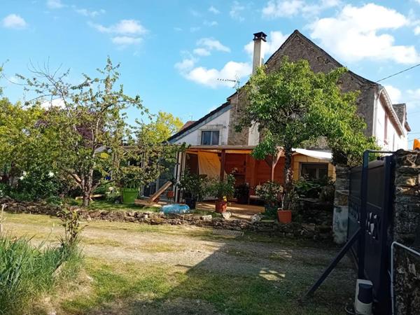 Immeuble 9 pièces  2 maisons