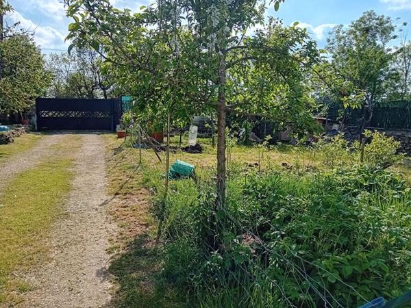 Immeuble 9 pièces  2 maisons