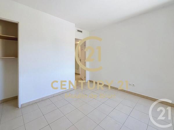 Appartement F3 à vendre  3 pièces - 62,25 m 2   GRASSE  - 06