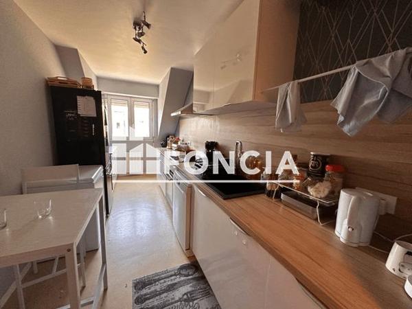 À vendre Appartement 4 pièces 93.82 m² - Laval 53000