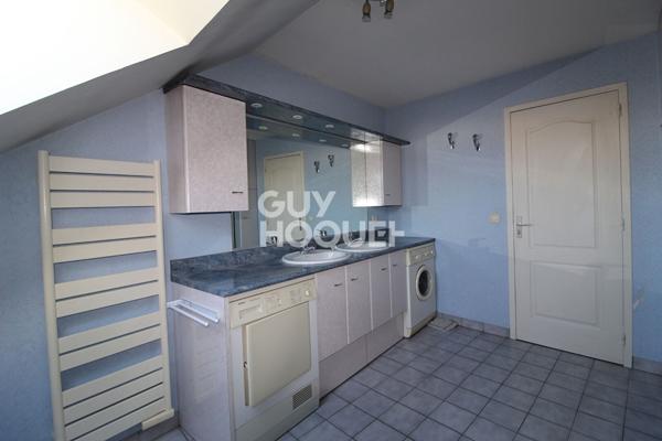 Appartement 3 chambres - Ascenseur - Balcon - Dernier étage