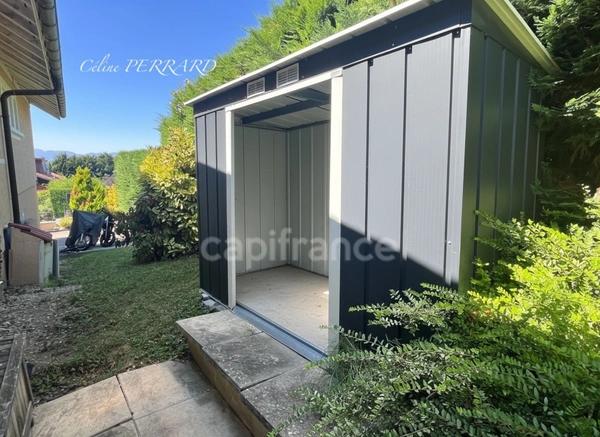 Maison : 8 pièces 230m² -SAINT CERGUES (74)- jardin, piscine, parkings 5 chambres et 42m² d'espace indépendant