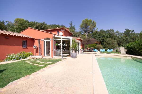 Maison
         7 pièces
        - 183 m² Bien prestige 740 000 € *