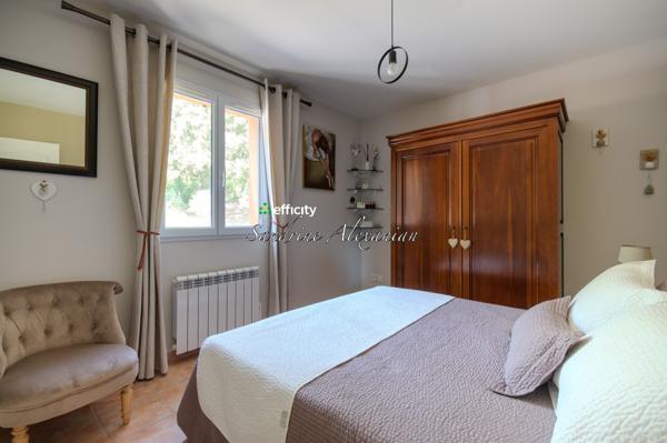 Maison
         7 pièces
        - 183 m² Bien prestige 740 000 € *