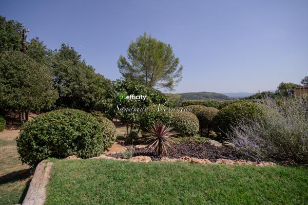 Maison
         7 pièces
        - 183 m² Bien prestige 740 000 € *