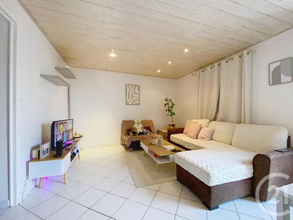 Appartement F2 à vendre  2 pièces - 57 m2 DAMMARIE LES LYS - 77