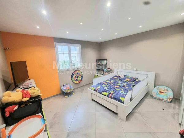 PAVILLON PLAIN PIED SUR SOUS SOL AVEC TERRAIN ET DEPENDANCE