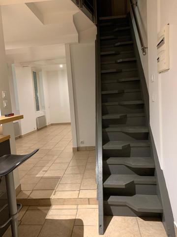 Sens (89100) Triplex T3 lumineux centre-ville avec terrasse