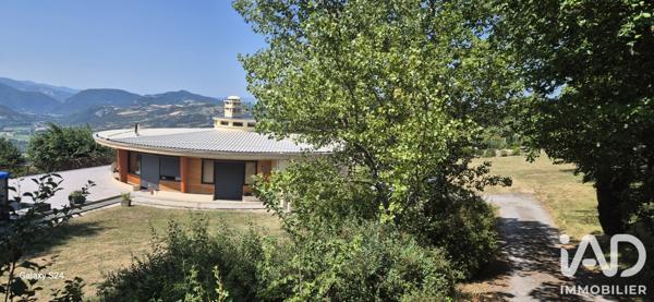 Maison à vendre 18 pièces 532,77 m² La Bâtie-Neuve
