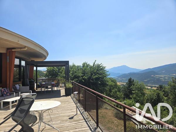 Maison à vendre 18 pièces 532,77 m² La Bâtie-Neuve