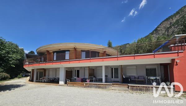 Maison à vendre 18 pièces 532,77 m² La Bâtie-Neuve