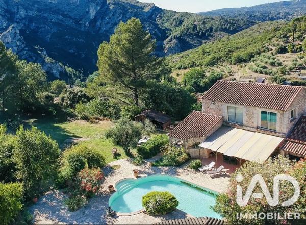 Maison à vendre 4 pièces 155 m² Roquevaire