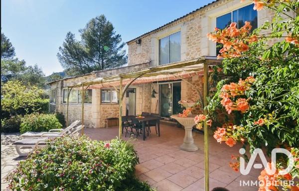 Maison à vendre 4 pièces 155 m² Roquevaire