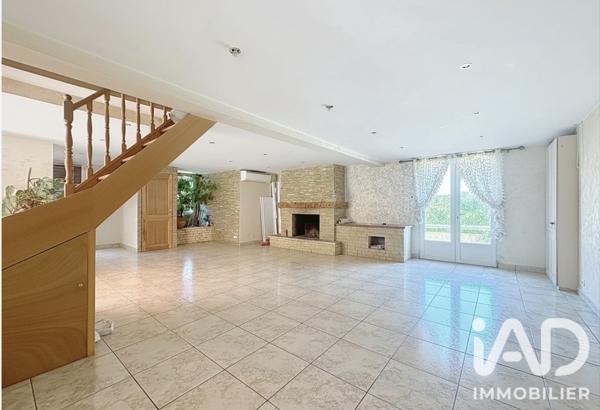 Maison à vendre 4 pièces 155 m² Roquevaire