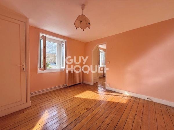 DEAUVILLE HYPER CENTRE, MAISON 7 PIECES AVEC COUR !