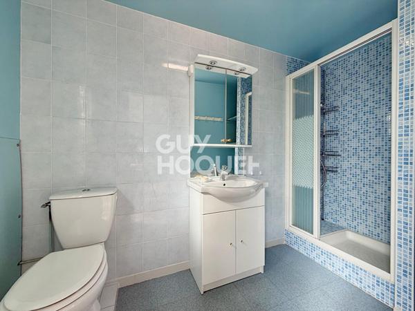 DEAUVILLE HYPER CENTRE, MAISON 7 PIECES AVEC COUR !