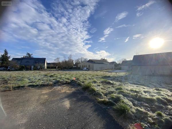 Terrain à Batir à vendre à Rouziers-de-Touraine dans l'Indre-et-Loire (37360), ref : 37037/303