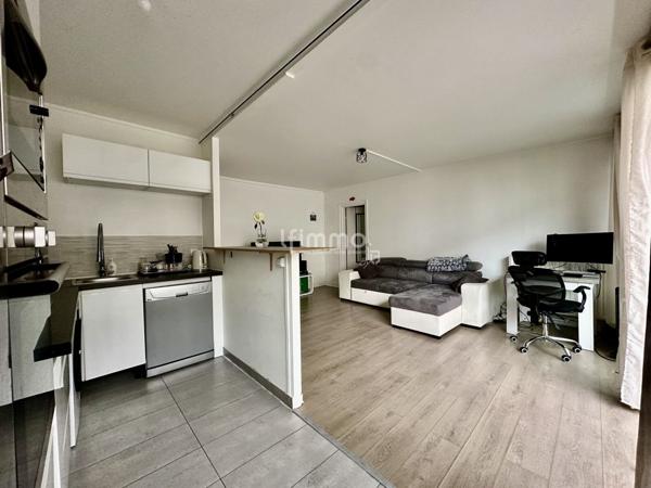 Villemomble- Centre Ville- Appartement 2P- 42m2- Cave et Parking