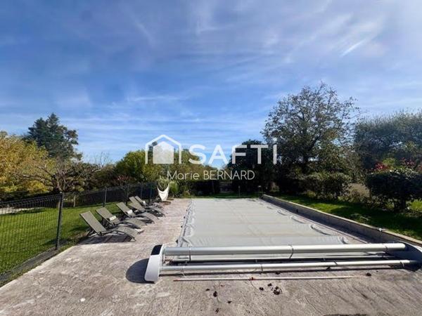 Superbe longère dans village proche d'Orthez