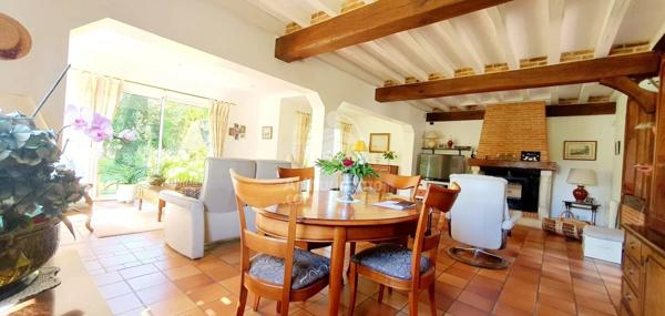 Vente Maison 6 pièces 160 m2 à Le Mesnil-Esnard