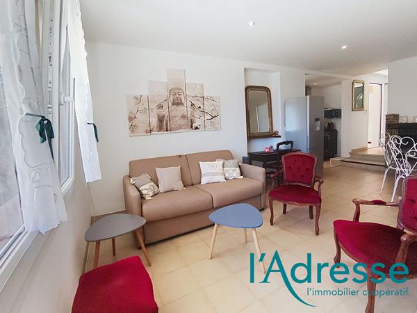 Quartier résidentiel Minelle, agréable villa 132 m², 2 appartements, parkings & grand garage 26m2!