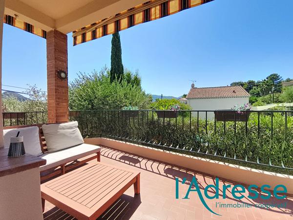 Quartier résidentiel Minelle, agréable villa 132 m², 2 appartements, parkings & grand garage 26m2!