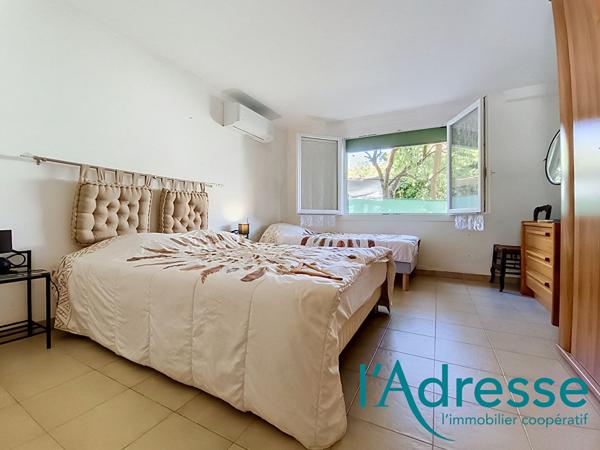 Quartier résidentiel Minelle, agréable villa 132 m², 2 appartements, parkings & grand garage 26m2!