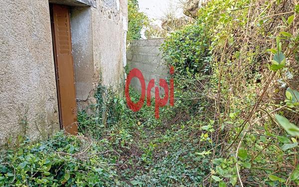 Maison à vendre    3 pièces •  Sasnières