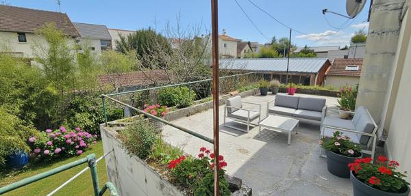 Maison de plain-pied à Nanterre, proche Rueil-Malmaison et futur Paris