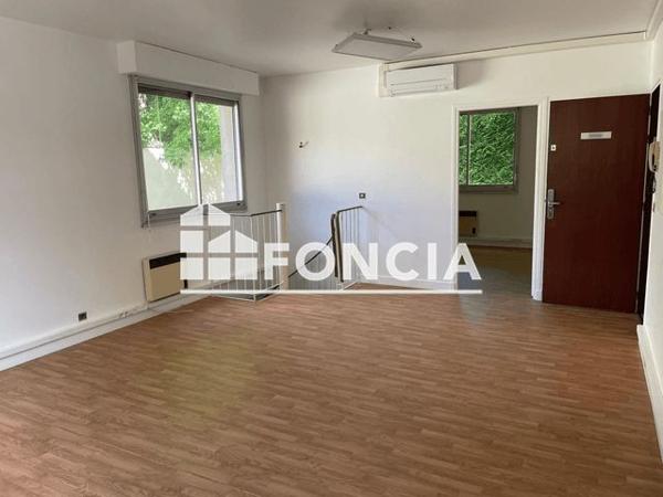 Location Local commercial 3 pièces 39.1 m² - 7 RUE DE LA LIBERATION Enghien Les Bains 95880