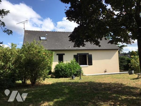 SABLE  SUR SARTHE - EXCLUSIVITE - PAVILLON  SUR SOUS-SOL Réf : CC1896