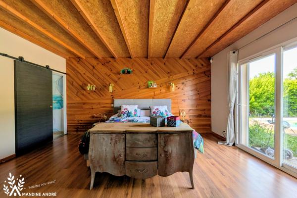 Maison
         4 pièces
        - 205 m² 489 000 € *