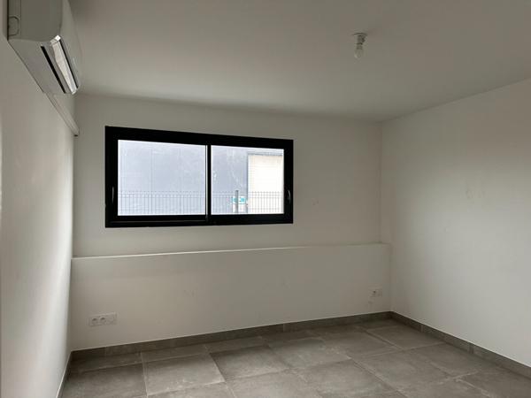 Local commercial Le Gua 89.69 m2