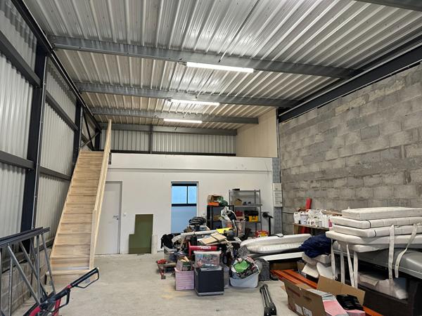 Local commercial Le Gua 89.69 m2